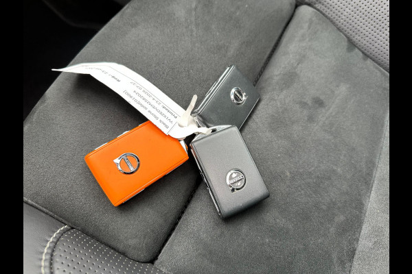 Volvo XC40 Recharge P8 AWD R-Design 408 PK | Panoramadak | Camera | Warmtepomp | NL-Auto |