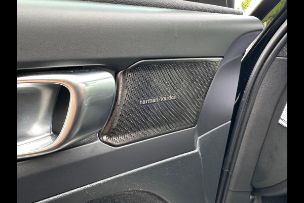 Volvo XC40 Recharge P8 AWD R-Design 408 PK | Panoramadak | Camera | Warmtepomp | NL-Auto |