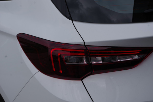 Opel Grandland X 1.2 Turbo 130 PK Edition, Camera, Stoelverwarming, Navigatie