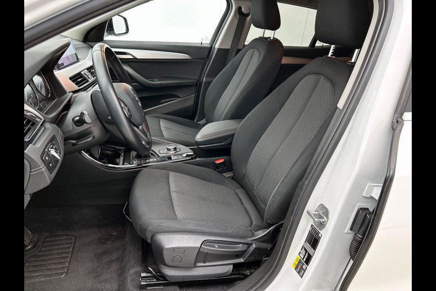 BMW X2 xDrive25e Exe. Plug-In Hybrid CAMERA | EL. BED. ACHTERKLEP | PRIVACY-GLASS