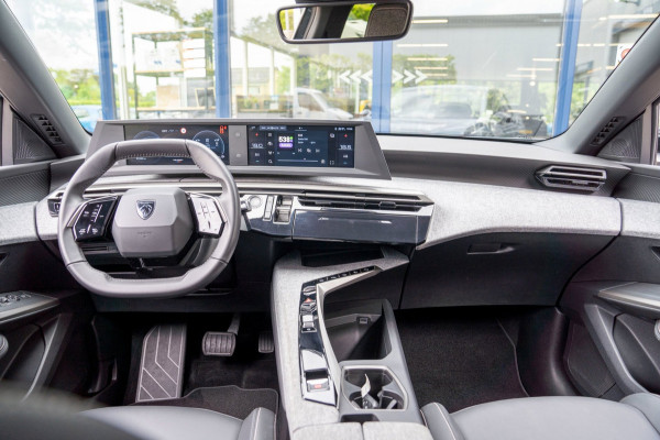 Peugeot 3008 1.2 Hybrid 136 Allure|Prijs rijklaar incl. 12 mnd garantie| Camera Carplay DAB parkeersensoren achter LMV LED
