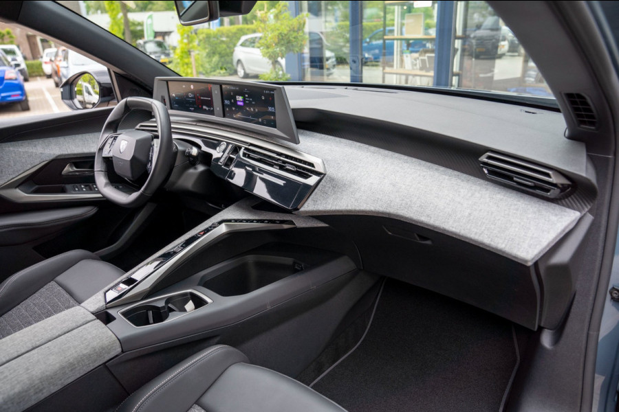 Peugeot 3008 1.2 Hybrid 136 Allure|Prijs rijklaar incl. 12 mnd garantie| Camera Carplay DAB parkeersensoren achter LMV LED