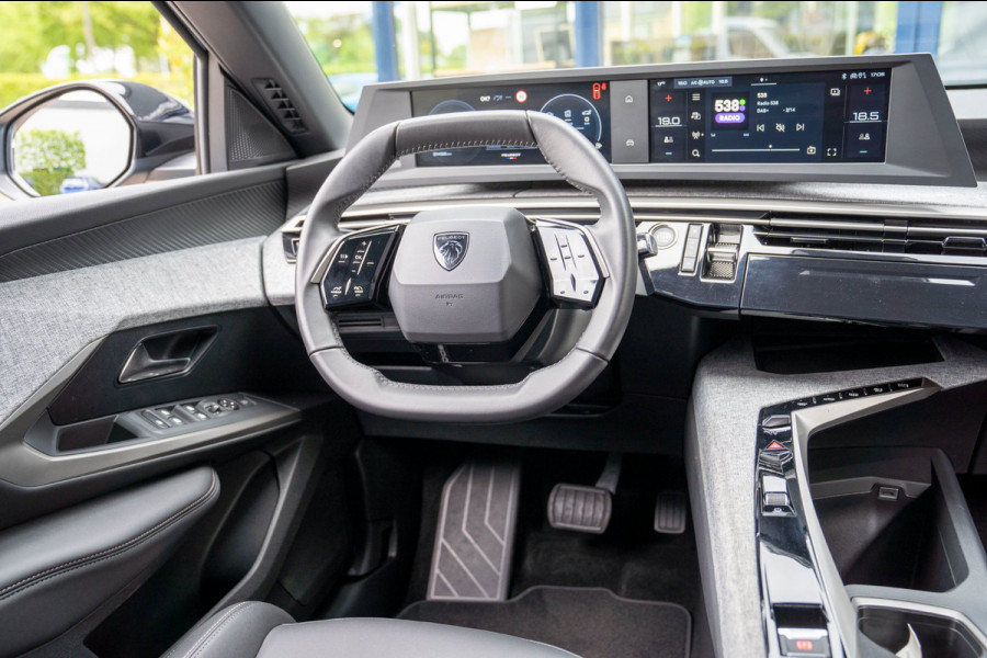 Peugeot 3008 1.2 Hybrid 136 Allure|Prijs rijklaar incl. 12 mnd garantie| Camera Carplay DAB parkeersensoren achter LMV LED