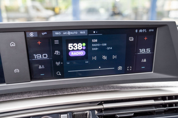 Peugeot 3008 1.2 Hybrid 136 Allure|Prijs rijklaar incl. 12 mnd garantie| Camera Carplay DAB parkeersensoren achter LMV LED
