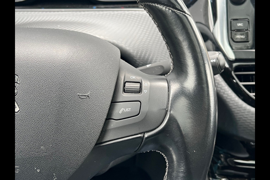 Peugeot 2008 BWJ 2018 | 1.2PT 111PK Allure AUTOMAAT | TREKHAAK | PANO DAK | CLIMA | NAVI | CAMERA A | LEDER/STOF | CARPLAY |