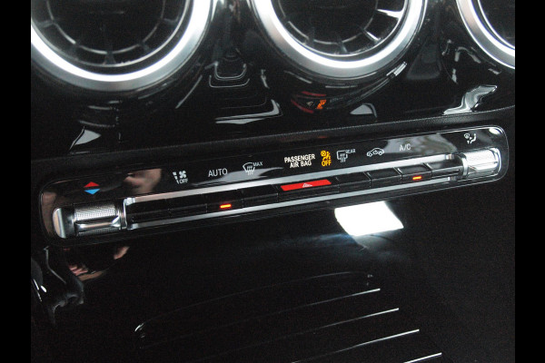 Mercedes-Benz A-Klasse 200 Launch Edition | Camera | Trekhaak | Automaat | Apple Carplay | Virtual Cockpit |