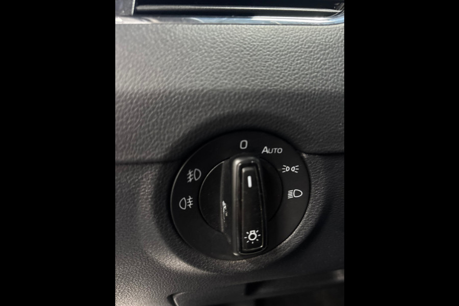 Škoda Octavia Combi 1.0 TSI Greentech Ambition Business Automaat | Navi | Clima | Cruise | PDC | Camera