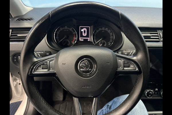 Škoda Octavia Combi 1.0 TSI Greentech Ambition Business Automaat | Navi | Clima | Cruise | PDC | Camera