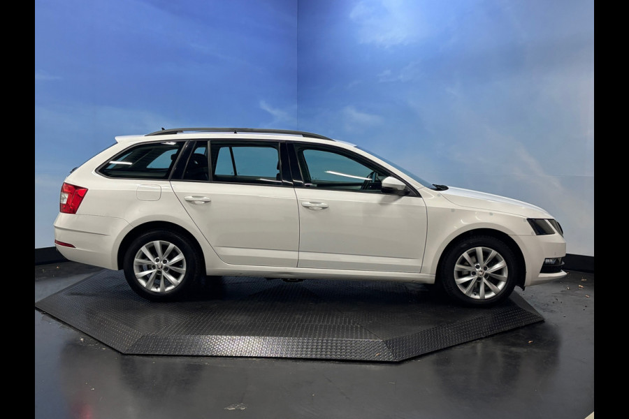 Škoda Octavia Combi 1.0 TSI Greentech Ambition Business Automaat | Navi | Clima | Cruise | PDC | Camera
