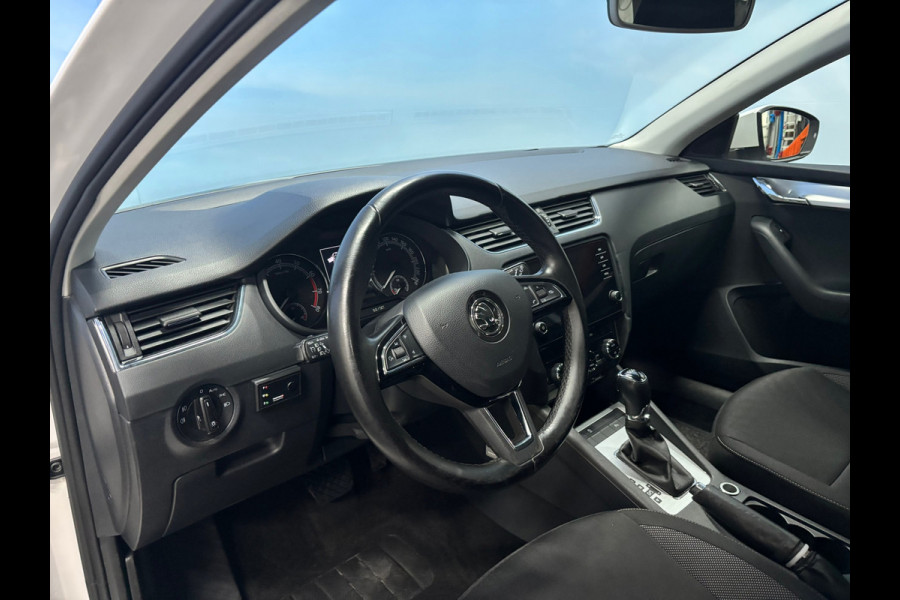 Škoda Octavia Combi 1.0 TSI Greentech Ambition Business Automaat | Navi | Clima | Cruise | PDC | Camera