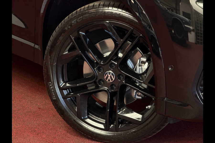 Volkswagen Tiguan 1.5 eHYBRID 272 PK NW AUTO R-LINE VW.TREKHAAK BLACK PANO XL.NAVI STOEL/STUUR VERW. BLACK.STYLE 360.CAM ELEK.KLEP MATRIX.LED 20'' PHEV PLUG IN HYBRID ✅Top Auto's Wijchen , 30 Jaar Specialist in Volkswagen  : Alle Type's : R-Line Edition / Style / First Edition / Highline / Life , Zowel PHEV / HEV / MHEV / Benzine ✅