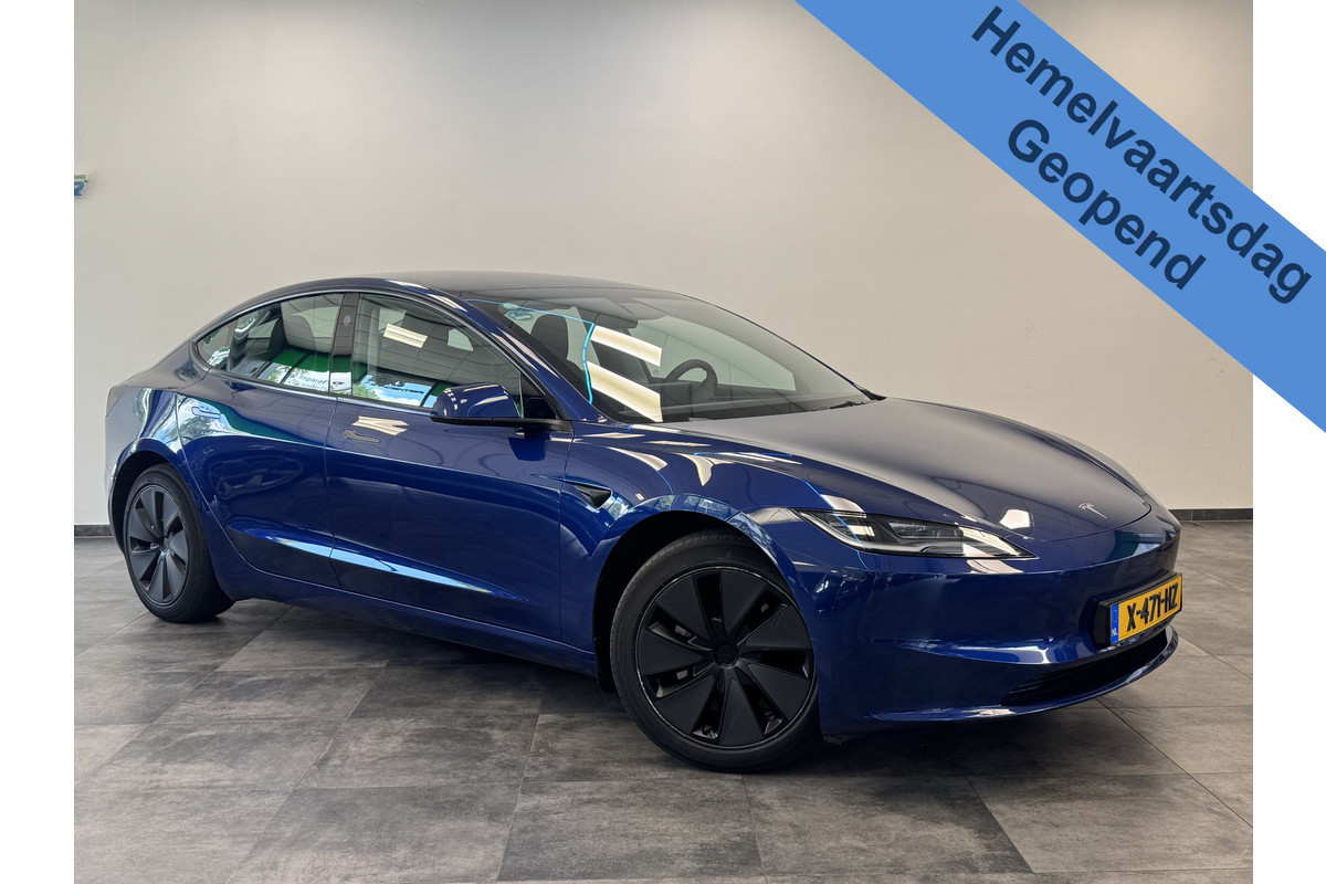 Tesla Model 3 RWD 60 kWh Panoramadak Leder Full-led NAP! * Hemelvaartsdag geopend van 12:00 tot 17:00u *