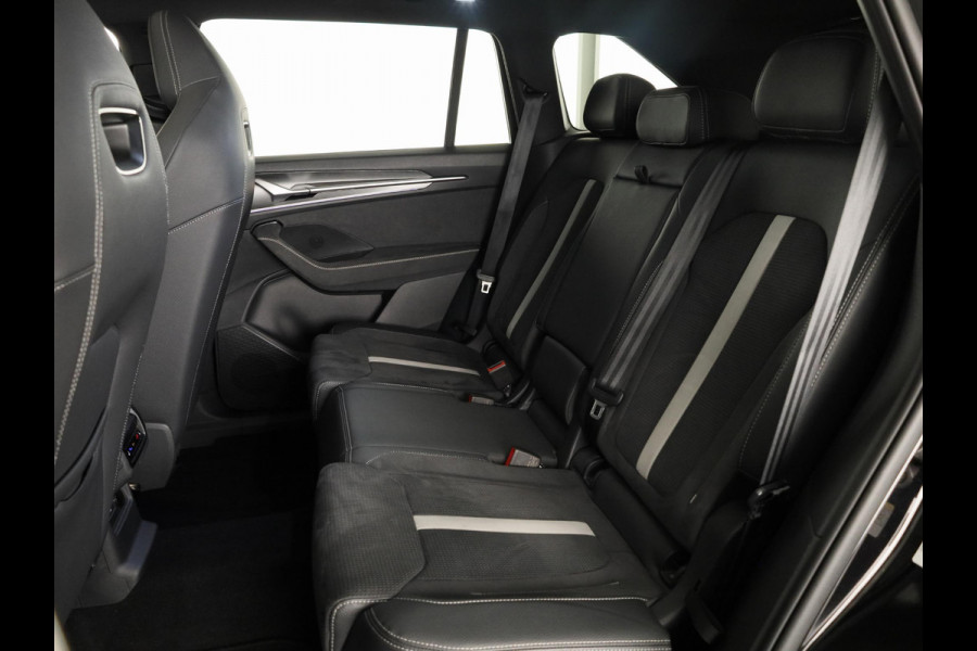 Škoda Kodiaq 1.5 TSI PHEV 204pk Sportline Business | Panoramadak | Trekhaak (wegklapbaar) | Stoelverwarming voor en achter | elek. stoel met geheugen