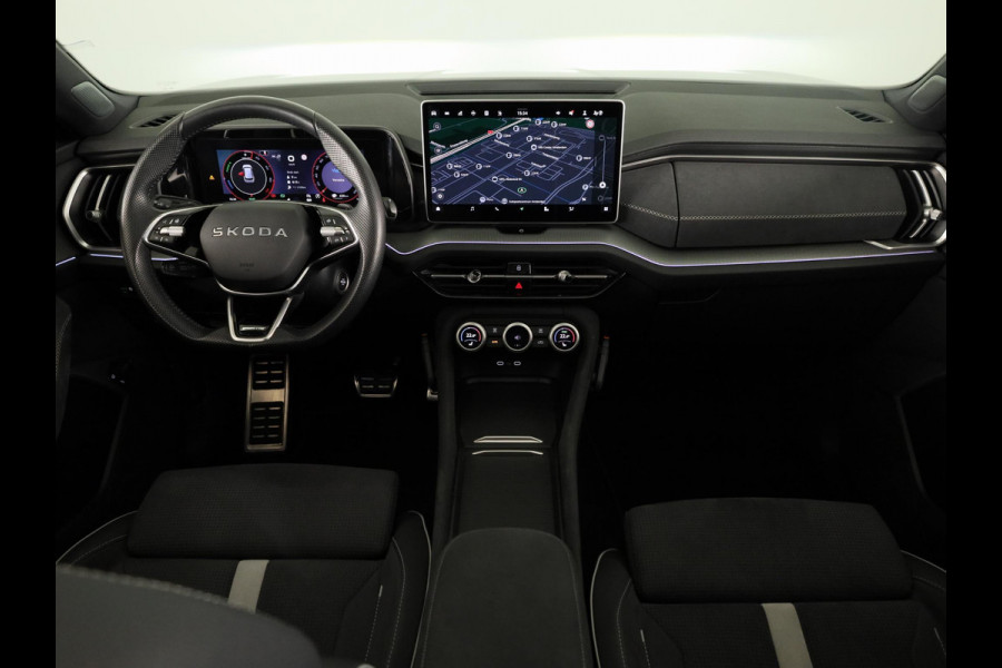 Škoda Kodiaq 1.5 TSI PHEV 204pk Sportline Business | Panoramadak | Trekhaak (wegklapbaar) | Stoelverwarming voor en achter | elek. stoel met geheugen