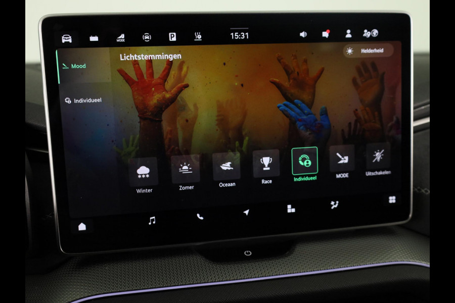 Škoda Kodiaq 1.5 TSI PHEV 204pk Sportline Business | Panoramadak | Trekhaak (wegklapbaar) | Stoelverwarming voor en achter | elek. stoel met geheugen