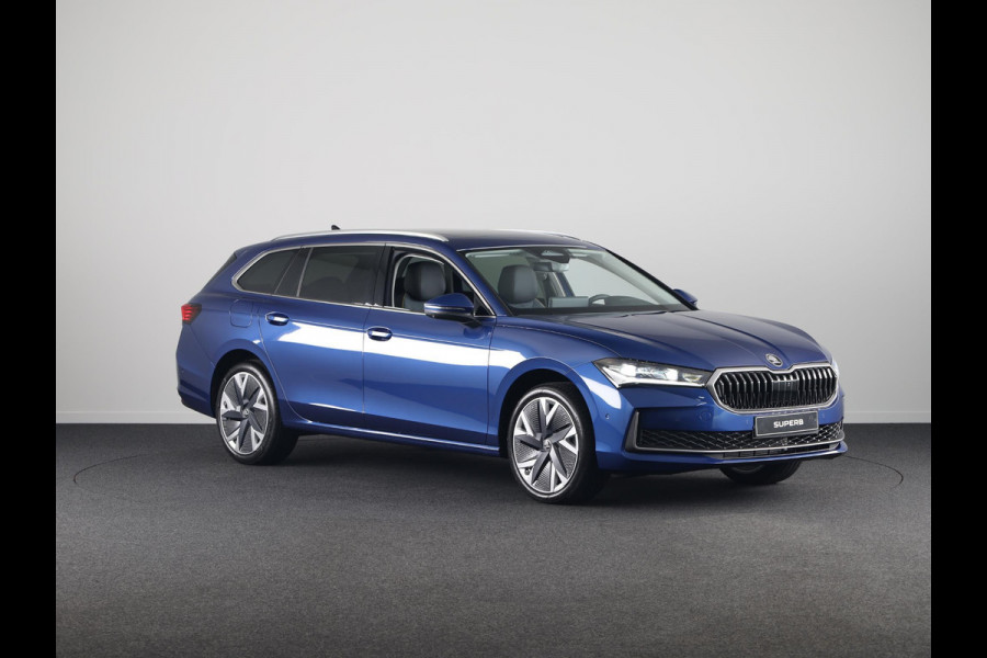Škoda Superb Combi 1.5 TSI MHEV First Edition 150 p | Panoramadak | 19 inch | Lounge Interieur | Led Matrix | Travel assist plus | Verlengde garantie