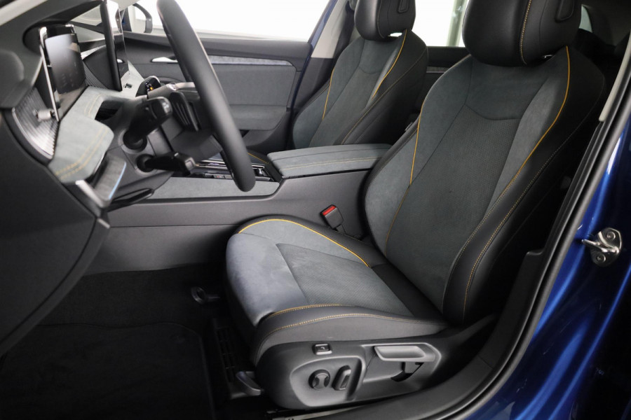 Škoda Superb Combi 1.5 TSI MHEV First Edition 150 p | Panoramadak | 19 inch | Lounge Interieur | Led Matrix | Travel assist plus | Verlengde garantie