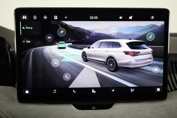 Škoda Superb Combi 1.5 TSI MHEV First Edition 150 p | Panoramadak | 19 inch | Lounge Interieur | Led Matrix | Travel assist plus | Verlengde garantie