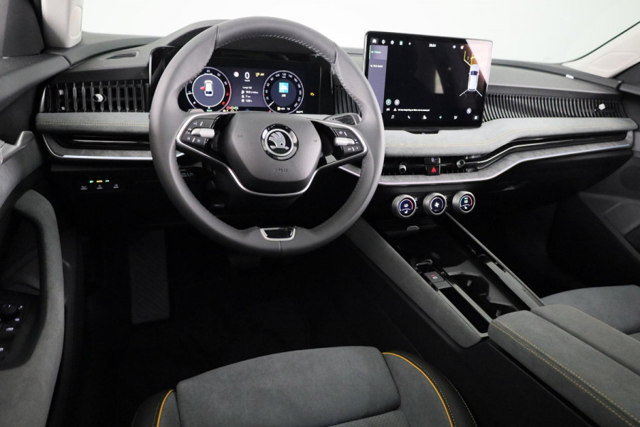 Škoda Superb Combi 1.5 TSI MHEV First Edition 150 p | Panoramadak | 19 inch | Lounge Interieur | Led Matrix | Travel assist plus | Verlengde garantie