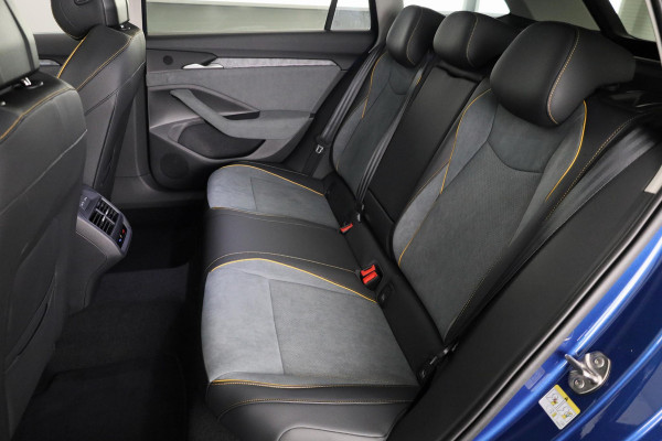 Škoda Superb Combi 1.5 TSI MHEV First Edition 150 p | Panoramadak | 19 inch | Lounge Interieur | Led Matrix | Travel assist plus | Verlengde garantie