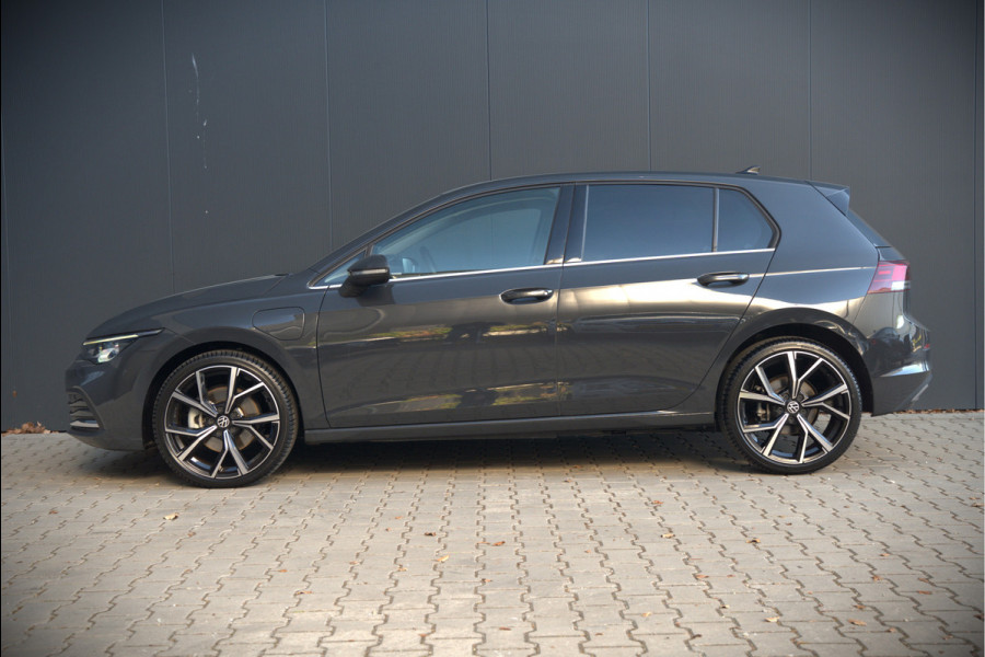 Volkswagen Golf 1.4 eHybrid Style | Memory seat | Massage | Adaptive cruise control | Elektrische stoel | Keyless | Apple Carplay | Parkeersensoren | Ambiance Verlichting | SOH 99.73%
