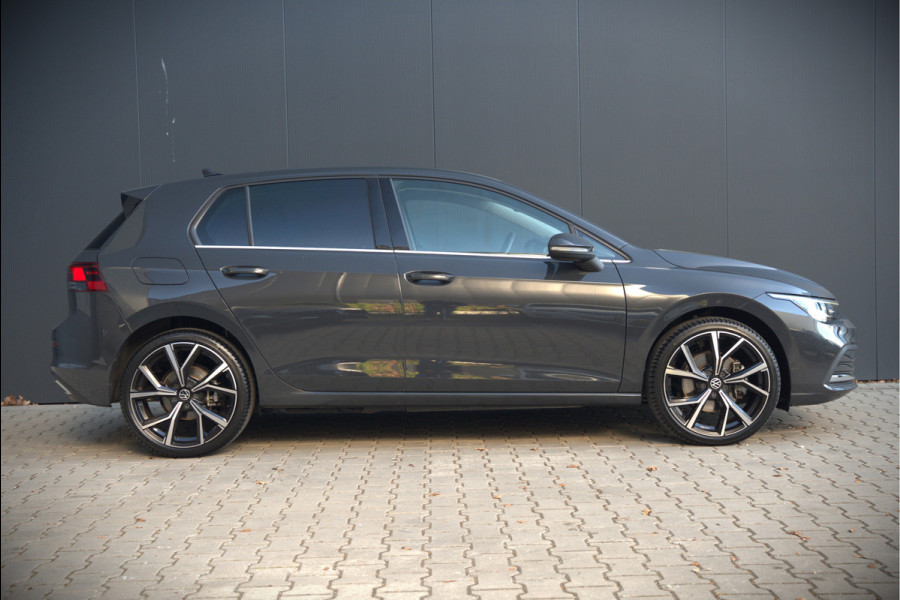 Volkswagen Golf 1.4 eHybrid Style | Memory seat | Massage | Adaptive cruise control | Elektrische stoel | Keyless | Apple Carplay | Parkeersensoren | Ambiance Verlichting | SOH 99.73%