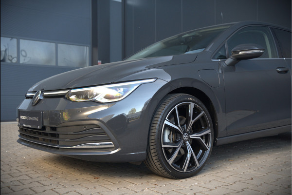 Volkswagen Golf 1.4 eHybrid Style | Memory seat | Massage | Adaptive cruise control | Elektrische stoel | Keyless | Apple Carplay | Parkeersensoren | Ambiance Verlichting | SOH 99.73%