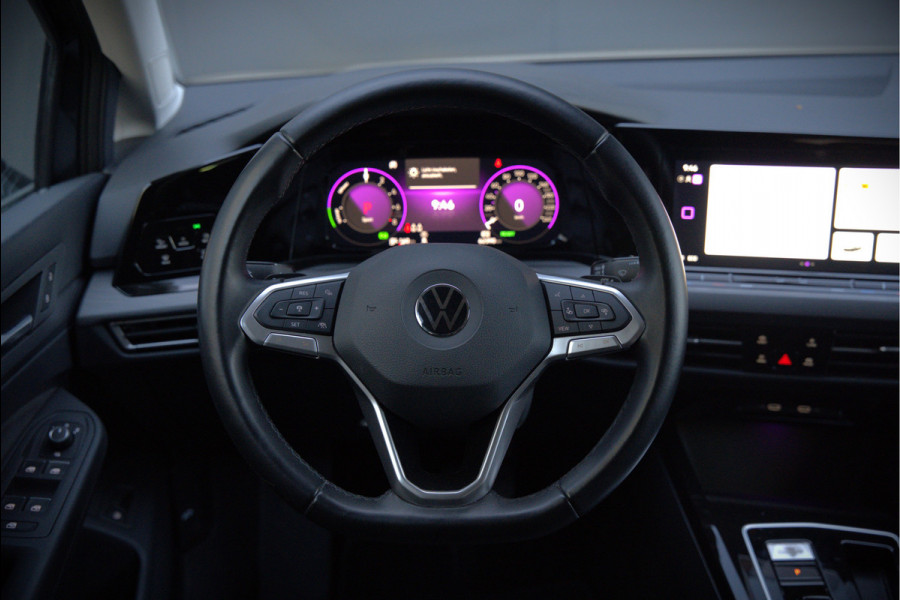 Volkswagen Golf 1.4 eHybrid Style | Memory seat | Massage | Adaptive cruise control | Elektrische stoel | Keyless | Apple Carplay | Parkeersensoren | Ambiance Verlichting | SOH 99.73%