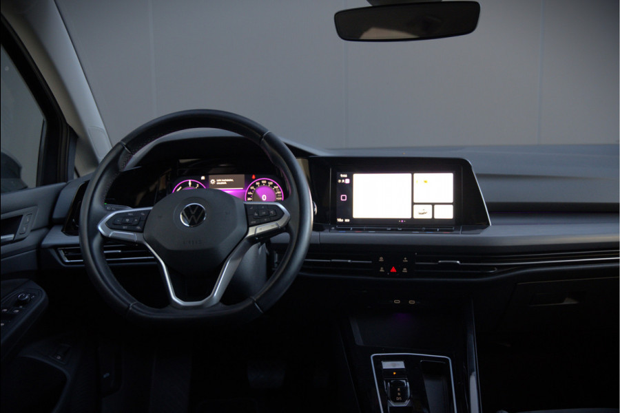 Volkswagen Golf 1.4 eHybrid Style | Memory seat | Massage | Adaptive cruise control | Elektrische stoel | Keyless | Apple Carplay | Parkeersensoren | Ambiance Verlichting | SOH 99.73%