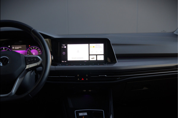 Volkswagen Golf 1.4 eHybrid Style | Memory seat | Massage | Adaptive cruise control | Elektrische stoel | Keyless | Apple Carplay | Parkeersensoren | Ambiance Verlichting | SOH 99.73%