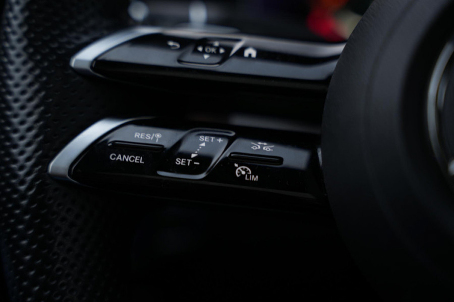 Mercedes-Benz E-Klasse 300 de Business Solution Luxury AMG Pakket Panoramadak Burmester Adapt. Cruise Keyless
