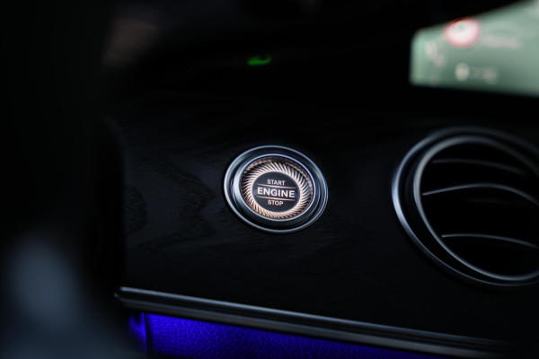 Mercedes-Benz E-Klasse 300 de Business Solution Luxury AMG Pakket Panoramadak Burmester Adapt. Cruise Keyless