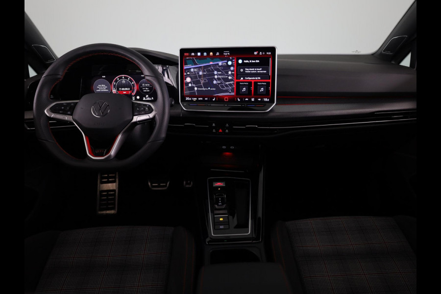 Volkswagen Golf GTI 2.0 195 kW / 265 pk TSI Hatchback 7 versn. DSG | Verlengde garantie | Panorama dak | Head up Display | Harman Kardon |