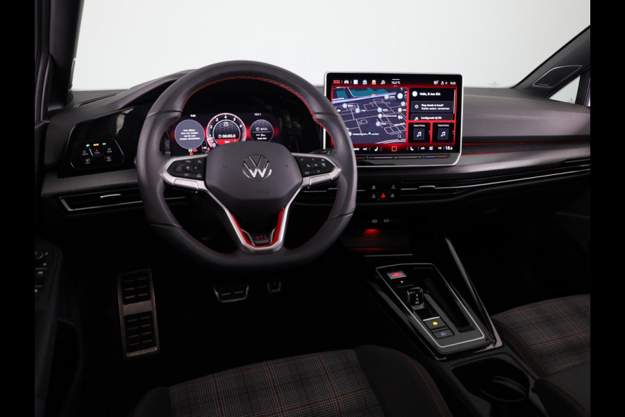 Volkswagen Golf GTI 2.0 195 kW / 265 pk TSI Hatchback 7 versn. DSG | Verlengde garantie | Panorama dak | Head up Display | Harman Kardon |