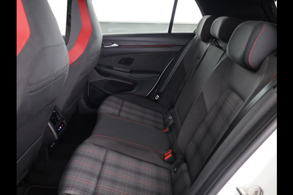 Volkswagen Golf GTI 2.0 195 kW / 265 pk TSI Hatchback 7 versn. DSG | Verlengde garantie | Panorama dak | Head up Display | Harman Kardon |