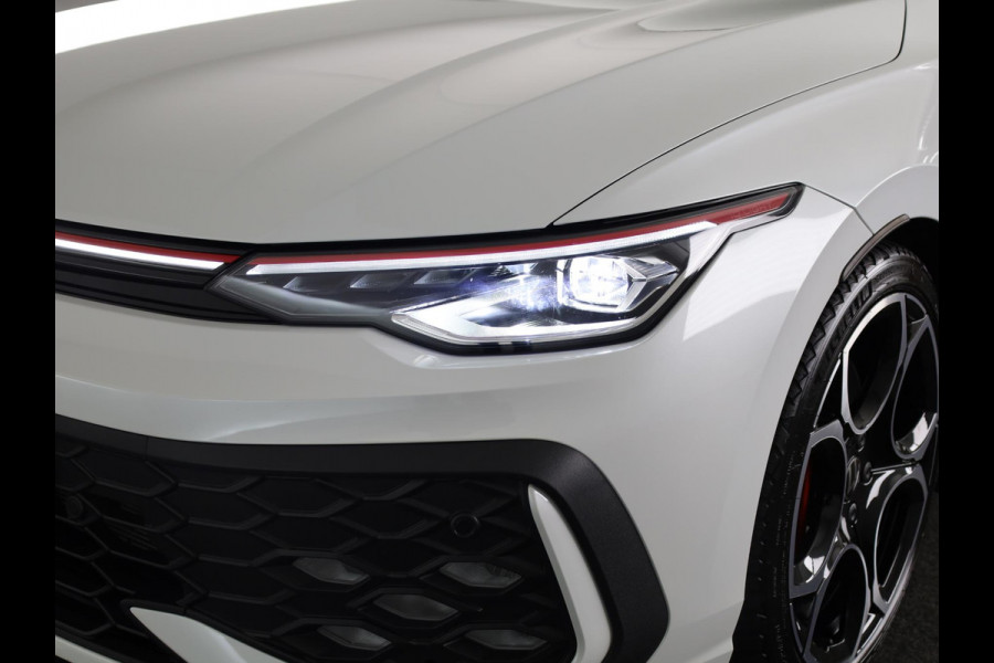 Volkswagen Golf GTI 2.0 195 kW / 265 pk TSI Hatchback 7 versn. DSG | Verlengde garantie | Panorama dak | Head up Display | Harman Kardon |