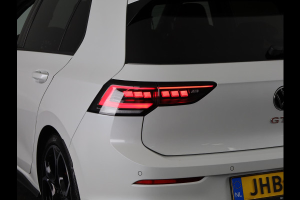 Volkswagen Golf GTI 2.0 195 kW / 265 pk TSI Hatchback 7 versn. DSG | Verlengde garantie | Panorama dak | Head up Display | Harman Kardon |