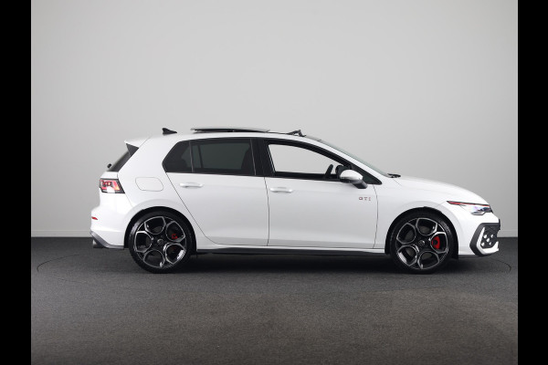 Volkswagen Golf GTI 2.0 195 kW / 265 pk TSI Hatchback 7 versn. DSG | Verlengde garantie | Panorama dak | Head up Display | Harman Kardon |