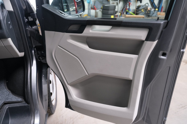 Volkswagen Transporter 2.0 TDI L2H1 Comfortline