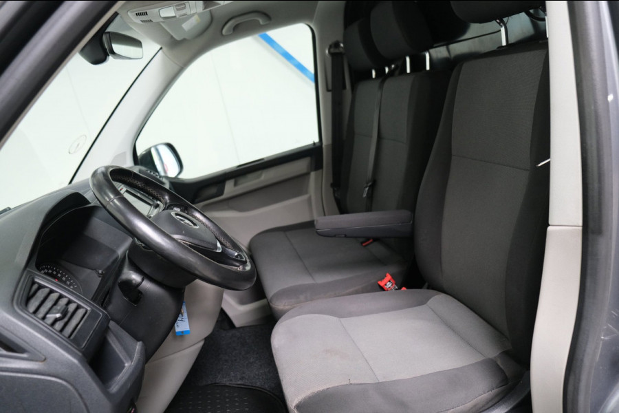 Volkswagen Transporter 2.0 TDI L2H1 Comfortline