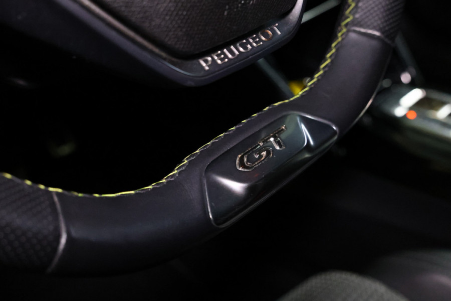 Peugeot 2008 1.2 PureTech GT AVM AUTOMAAT NAVI LANE DAB CLIMA "23