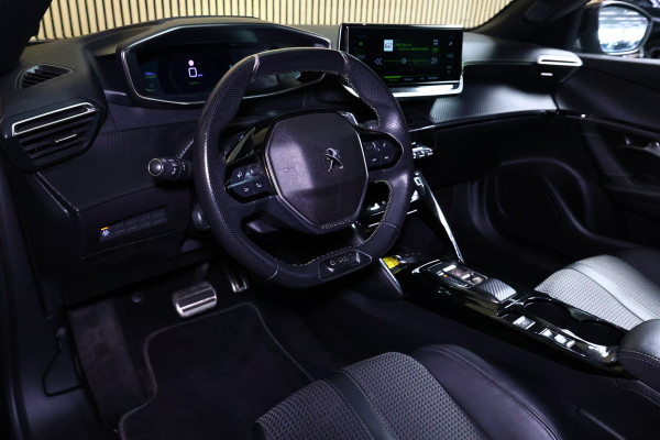 Peugeot 2008 1.2 PureTech GT AVM AUTOMAAT NAVI LANE DAB CLIMA "23