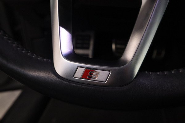 Audi Q5 2.0 TFSI quattro Sport S Line Black Edition QUANTUM GRIJS Head up Leder Panorama dak
