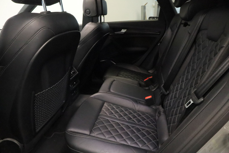 Audi Q5 2.0 TFSI quattro Sport S Line Black Edition QUANTUM GRIJS Head up Leder Panorama dak