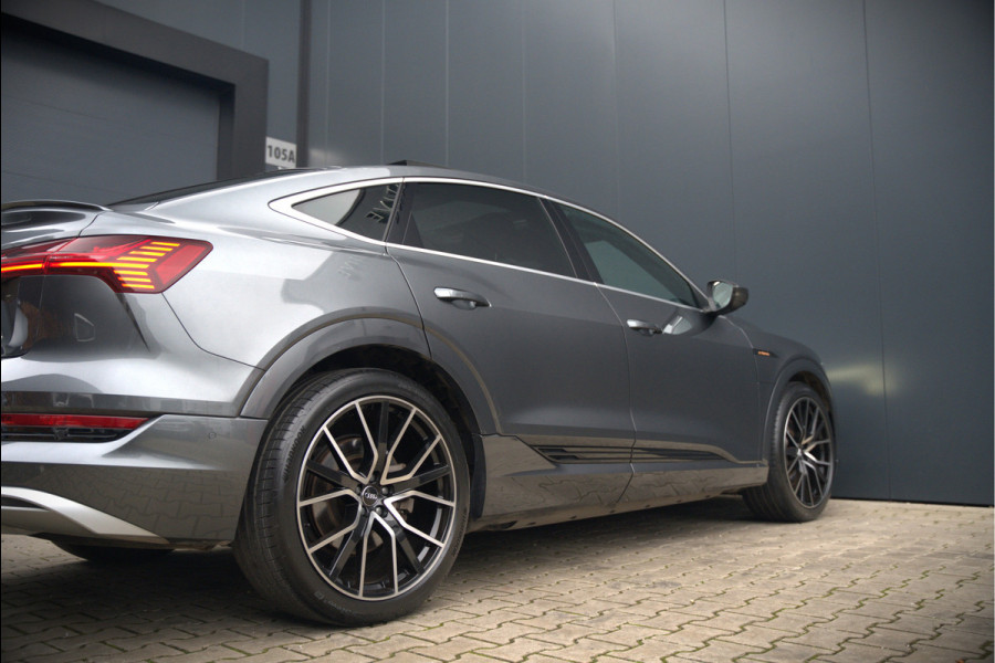 Audi e-tron Sportback 50 quattro S edition 71 kWh S-Line | Panoramadak | Memory Seats | Luchtvering | Adaptive Cruise Control | Apple Carplay | Keyless | Matrix LED | Leder | Stoelverwarming | NAP |