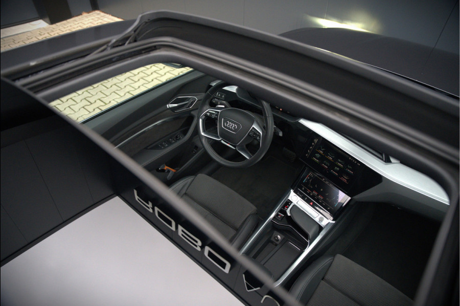 Audi e-tron Sportback 50 quattro S edition 71 kWh S-Line | Panoramadak | Memory Seats | Luchtvering | Adaptive Cruise Control | Apple Carplay | Keyless | Matrix LED | Leder | Stoelverwarming | NAP |