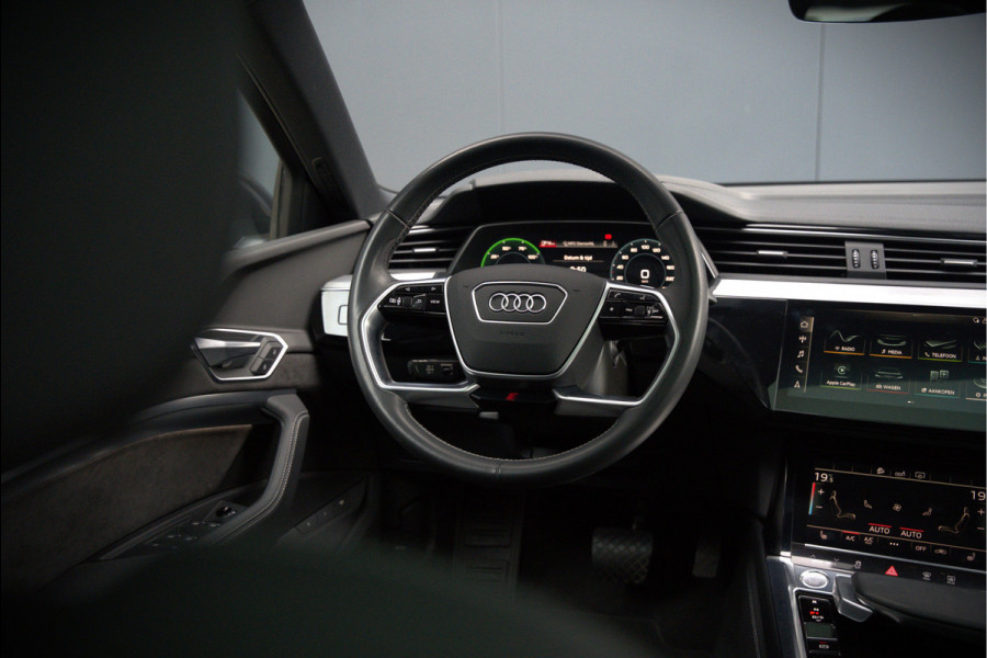 Audi e-tron Sportback 50 quattro S edition 71 kWh S-Line | Panoramadak | Memory Seats | Luchtvering | Adaptive Cruise Control | Apple Carplay | Keyless | Matrix LED | Leder | Stoelverwarming | NAP |