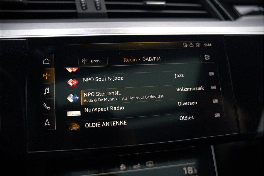 Audi e-tron Sportback 50 quattro S edition 71 kWh S-Line | Panoramadak | Memory Seats | Luchtvering | Adaptive Cruise Control | Apple Carplay | Keyless | Matrix LED | Leder | Stoelverwarming | NAP |