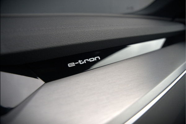 Audi e-tron Sportback 50 quattro S edition 71 kWh S-Line | Panoramadak | Memory Seats | Luchtvering | Adaptive Cruise Control | Apple Carplay | Keyless | Matrix LED | Leder | Stoelverwarming | NAP |