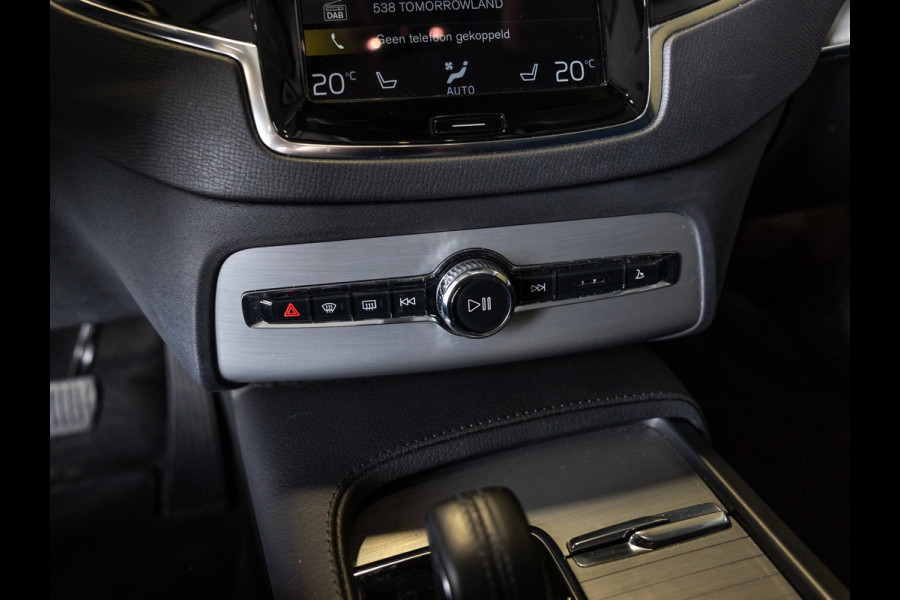 Volvo XC90 2.0 T8 Recharge AWD R-Design 7 zitter / 390pk / Trekhaak / Leder / Stoel en stuur verwarming /